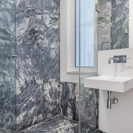 Daire Castelo Design Aparment W/ Balcony & Super View By Lovelystay