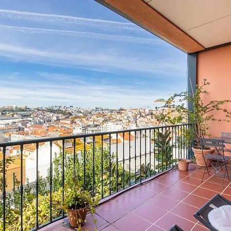 Castelo Design Aparment W/ Balcony & Super View By Lovelystay *