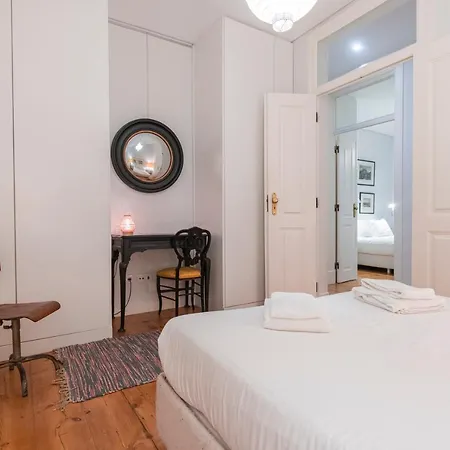 Castelo Design Aparment W/ Balcony & Super View By Lovelystay Daire Lisboa