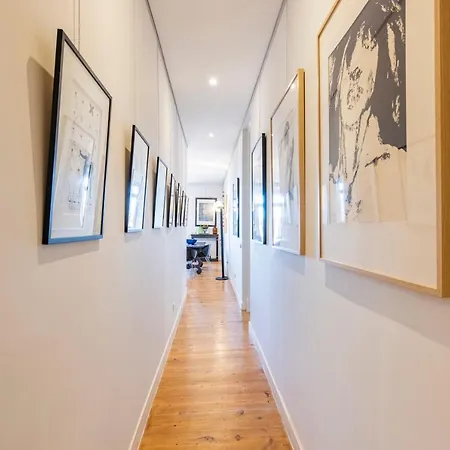 Castelo Design Aparment W/ Balcony & Super View By Lovelystay Apartman Lisboa