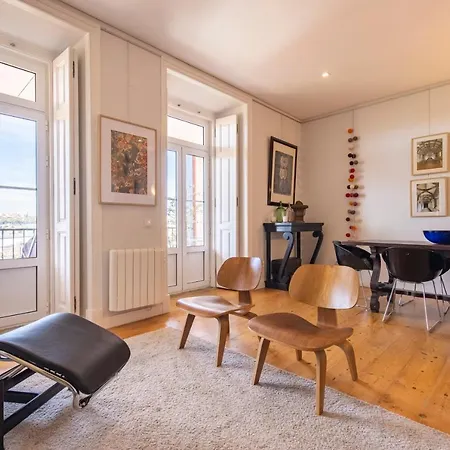 Castelo Design Aparment W/ Balcony & Super View By Lovelystay Lissabon