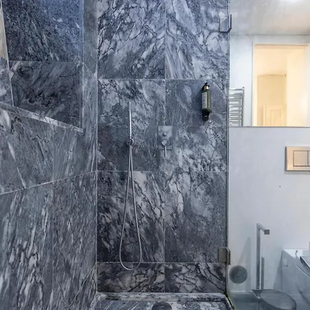 Апартаменти Castelo Design Aparment W/ Balcony & Super View By Lovelystay *