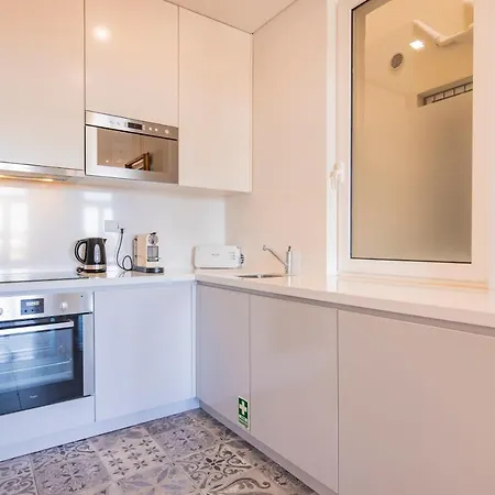 Castelo Design Aparment W/ Balcony & Super View By Lovelystay Апартаменти Лісабон